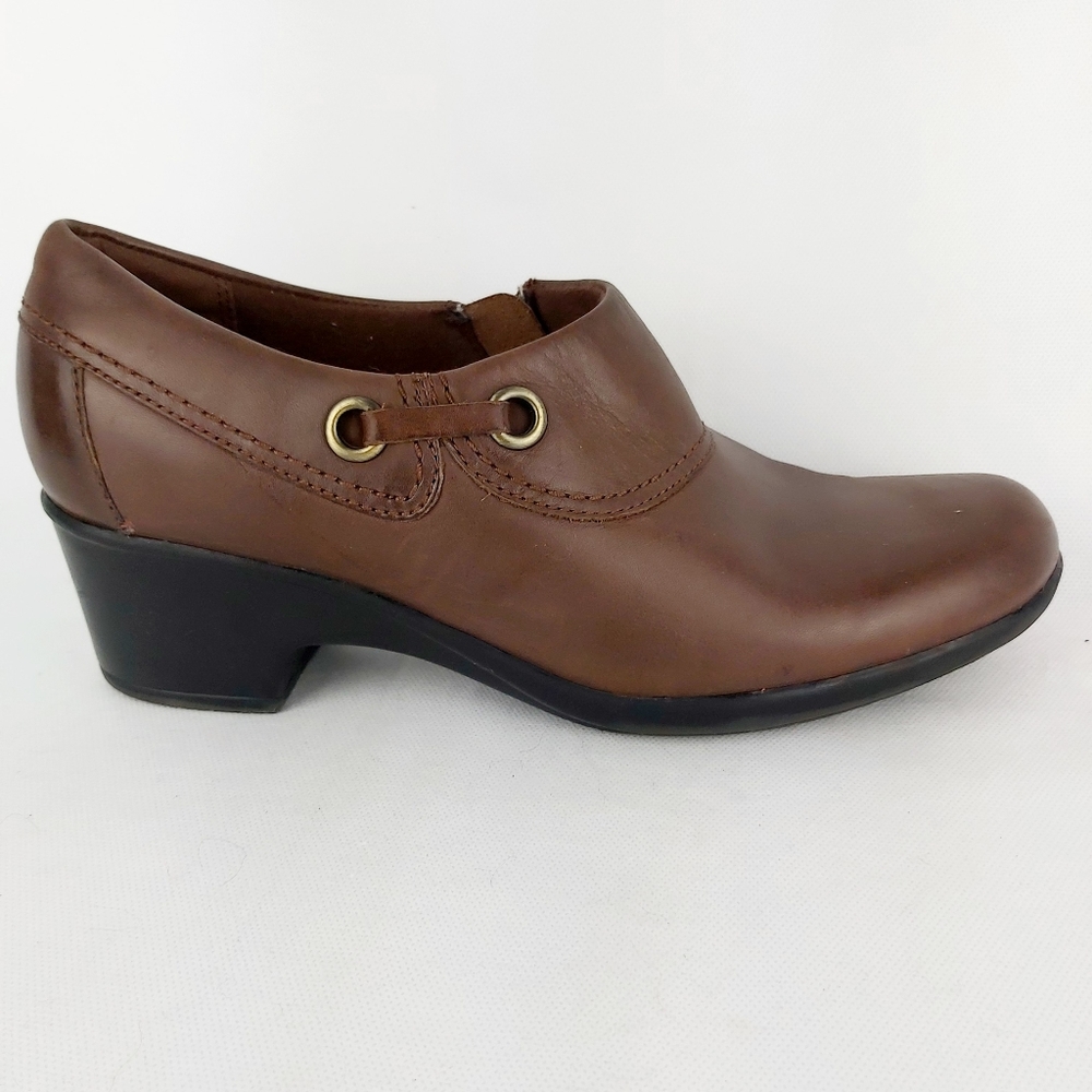 Clarks genuine leather slip on brown comfort shoes